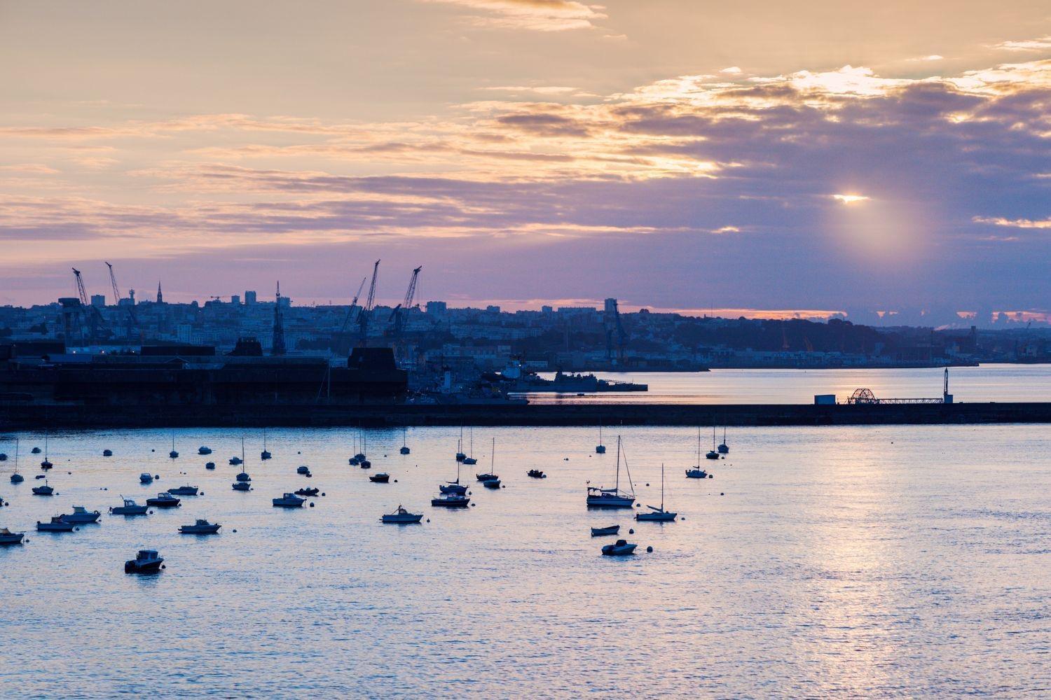 Отель Ibis Brest Kergaradec Экстерьер фото