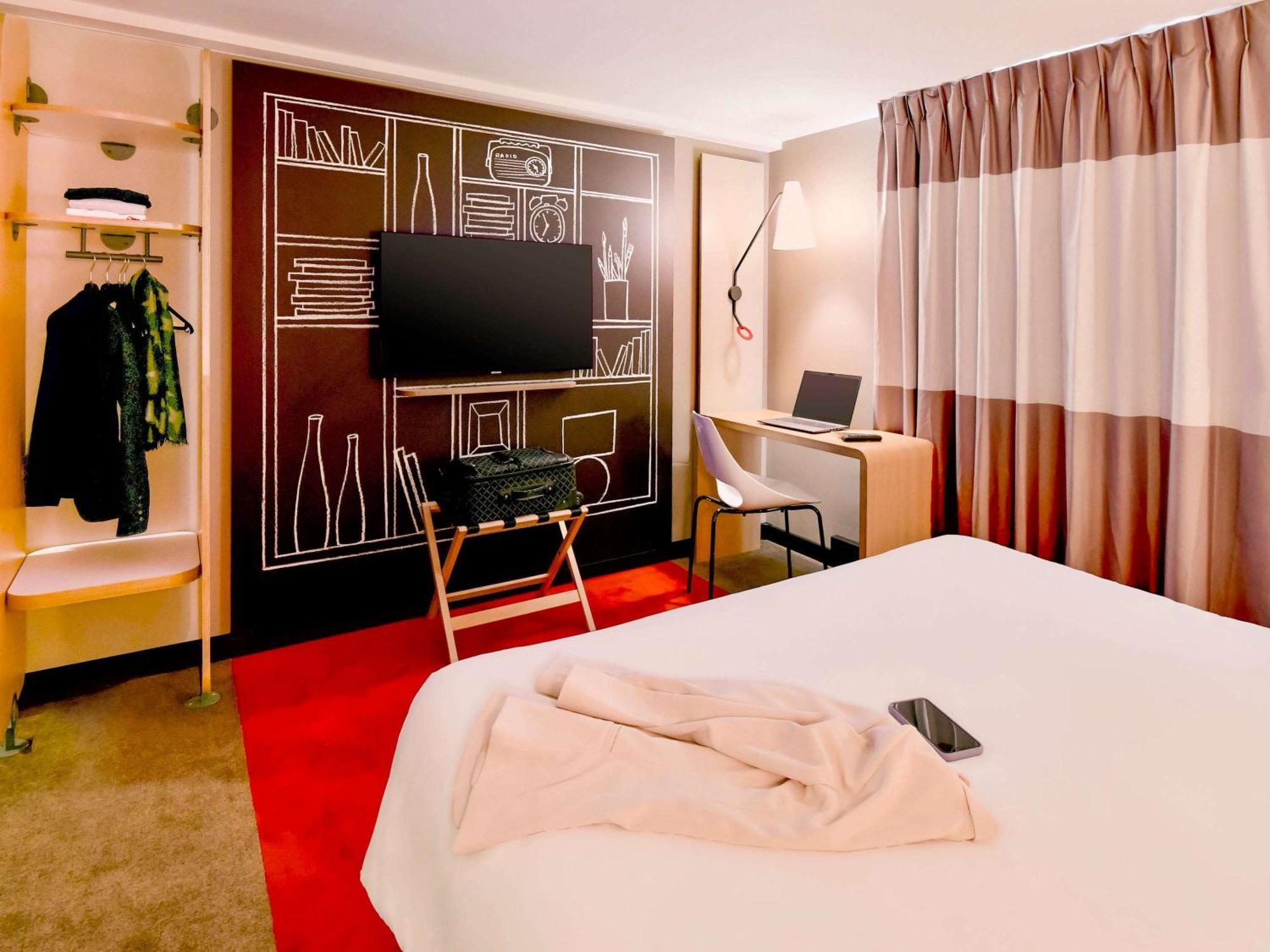 Отель Ibis Brest Kergaradec Экстерьер фото
